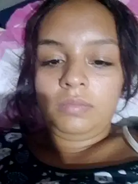 Snapshot of Beckyz25 chatting on November 25, 2025, 7:25 pm Beckyz25 online show from November 25, 2025, 7:25 pm