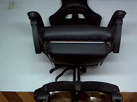 Snapshot of Alphacashmaster777 chatting on March 31, 2026, 4:18 pm Alphacashmaster777 online show from March 31, 2026, 4:18 pm