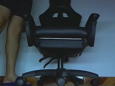 Snapshot of Alphacashmaster777 chatting on April 2, 2026, 4:15 pm Alphacashmaster777 online show from April 2, 2026, 4:15 pm