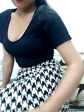 Triptii 0 online show from December 19, 2025, 2:35 pm