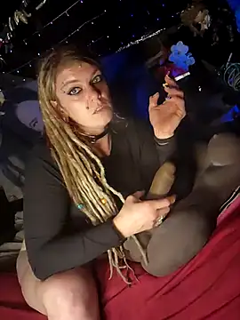 Horny hippie online show from October 12, 2025, 6:40 pm