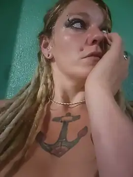 Horny hippie online show from July 29, 2026, 1:15 am
