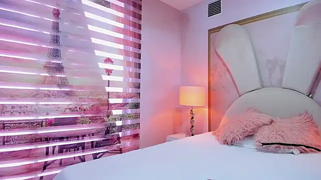 sarah sluty online show from March 13, 2026, 1:18 pm