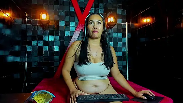 Snapshot of AzumiWalker chatting on February 5, 2026, 8:13 pm AzumiWalker online show from February 5, 2026, 8:13 pm