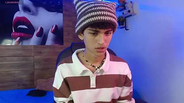 Snapshot of Michaelkoiv chatting on November 28, 2025, 12:19 pm Michaelkoiv online show from November 28, 2025, 12:19 pm