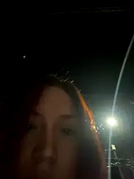 Snapshot of dania_val chatting on December 4, 2025, 2:32 am dania val online show from December 4, 2025, 2:32 am