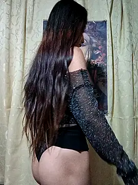 Snapshot of Roslin-nix2 chatting on December 1, 2025, 12:37 am Roslin-nix2 online show from December 1, 2025, 12:37 am