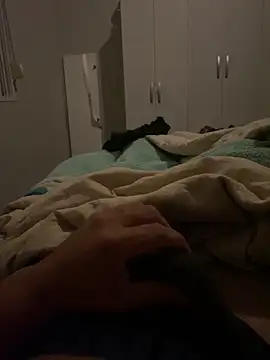 MatiG2323 online show from April 16, 2026, 11:40 pm