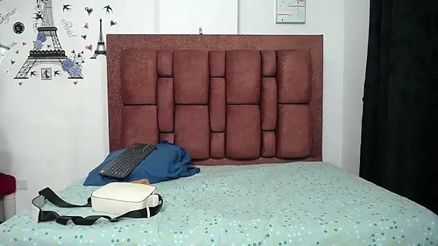 Snapshot of varascott chatting on February 14, 2026, 3:42 pm varascott online show from February 14, 2026, 3:42 pm