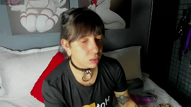 nora temptress online show from March 29, 2026, 3:12 pm