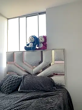 Snapshot of RedFox_Golden chatting on November 27, 2025, 11:12 am RedFox Golden online show from November 27, 2025, 11:12 am