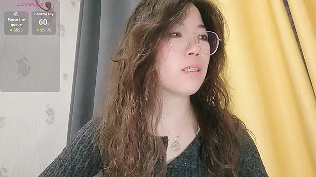 Snapshot of Xiao3187 chatting on December 3, 2025, 12:14 pm Xiao3187 online show from December 3, 2025, 12:14 pm