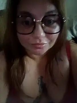 Snapshot of Anachile chatting on December 2, 2025, 2:28 am Anachile online show from December 2, 2025, 2:28 am