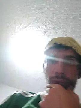 Surf boy8 online show from November 26, 2025, 6:25 am