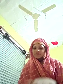 Snapshot of Janki_cute chatting on December 4, 2025, 8:34 am Janki cute online show from December 4, 2025, 8:34 am