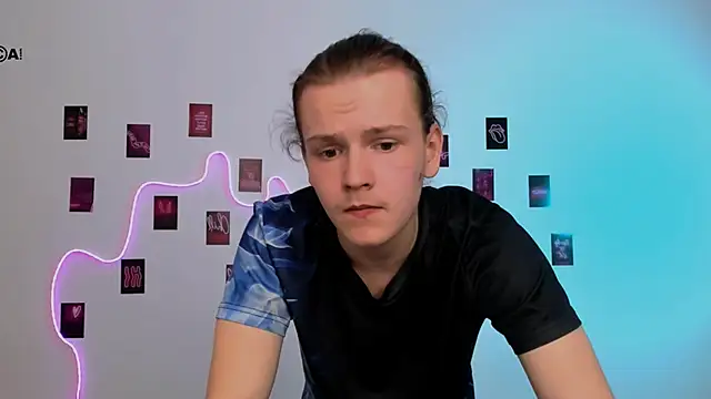 Snapshot of leo_void chatting on February 28, 2026, 7:48 pm leo void online show from February 28, 2026, 7:48 pm