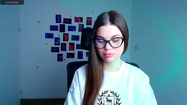 Violetta Brilliant online show from January 6, 2026, 1:04 pm