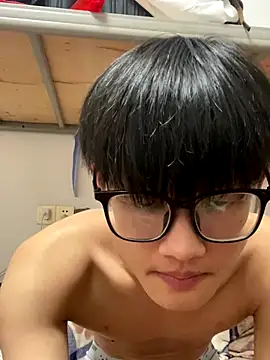 Snapshot of Colby-678 chatting on November 27, 2025, 6:10 pm Colby-678 online show from November 27, 2025, 6:10 pm