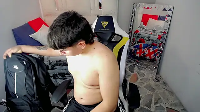 d moneyy  online show from December 14, 2025, 3:23 am