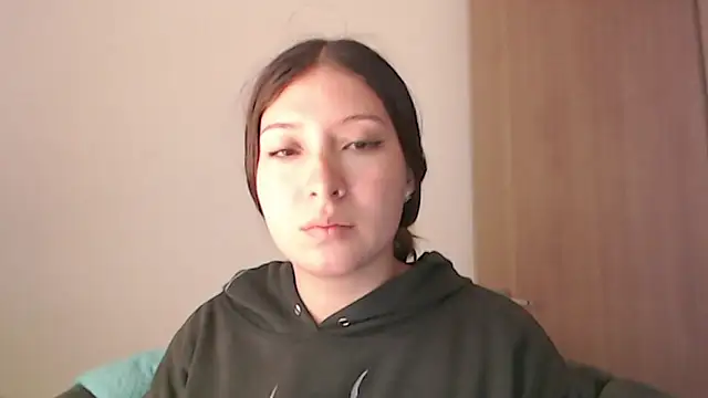 Snapshot of -Ivonny- chatting on November 26, 2025, 8:32 pm -Ivonny- online show from November 26, 2025, 8:32 pm