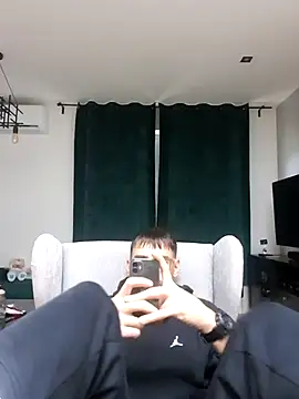 martme69 online show from December 17, 2025, 9:15 am