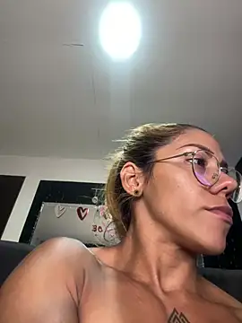 Snapshot of sexymusclegoddess chatting on May 16, 2026, 2:19 am sexymusclegoddess online show from May 16, 2026, 2:19 am