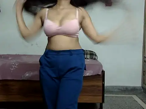 cute rohani1 online show from July 7, 2026, 4:33 pm