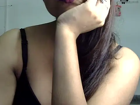 cute rohani1 online show from July 12, 2026, 2:41 pm