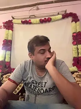 Saxymood1111 online show from April 10, 2026, 6:51 am