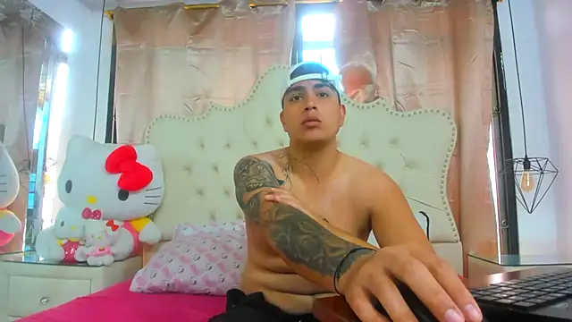 Snapshot of TomasANDalejo chatting on November 28, 2025, 1:36 pm TomasANDalejo online show from November 28, 2025, 1:36 pm