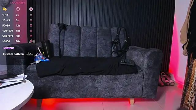 Snapshot of MissPantyhose_ chatting on December 16, 2025, 7:08 pm MissPantyhose online show from December 16, 2025, 7:08 pm