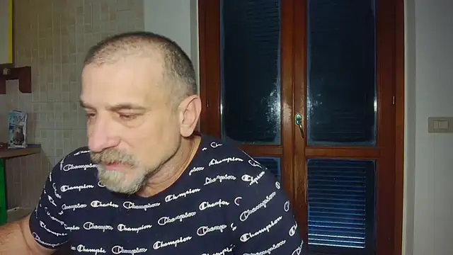 Snapshot of Mauro7788 chatting on December 19, 2025, 12:12 pm Mauro7788 online show from December 19, 2025, 12:12 pm