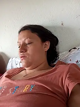 Snapshot of Kattiaa_bk1 chatting on December 21, 2025, 4:25 pm Kattiaa bk1 online show from December 21, 2025, 4:25 pm