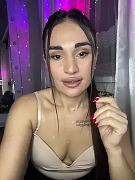 MonikaSi online show from April 4, 2026, 5:10 pm