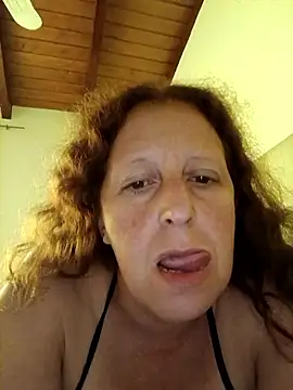 Snapshot of nikiarg chatting on April 19, 2026, 3:44 pm nikiarg online show from April 19, 2026, 3:44 pm