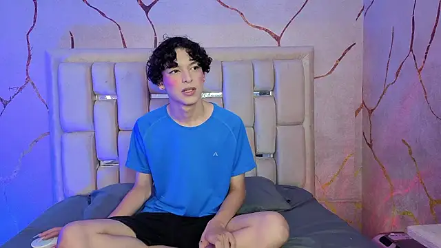 SthepanodiMonaco online show from March 28, 2026, 3:17 am