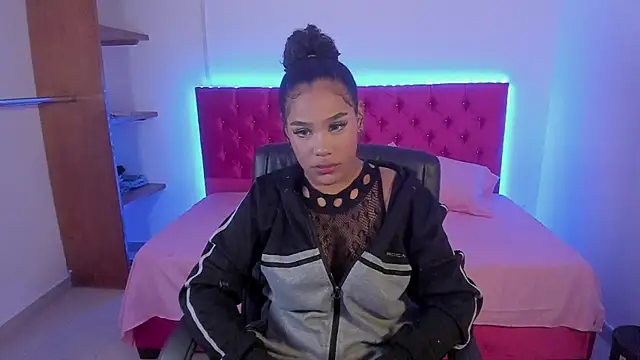 pamela monkey online show from December 14, 2025, 3:23 am