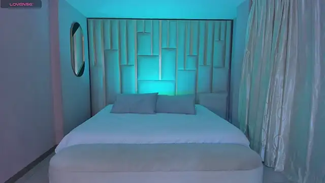 Snapshot of RossiRivers chatting on March 21, 2026, 12:10 pm RossiRivers online show from March 21, 2026, 12:10 pm