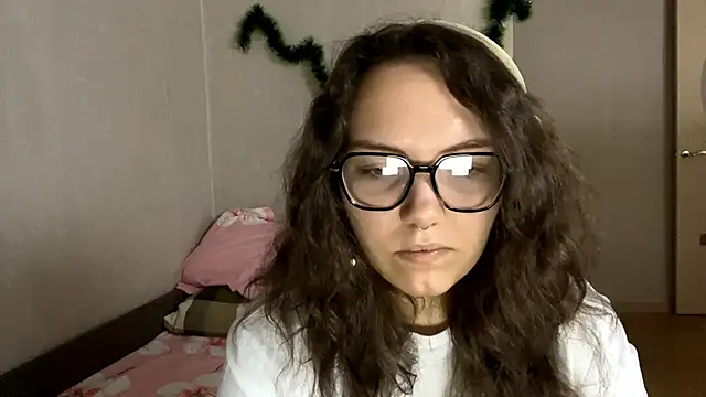 KerriMcbreen online show from January 10, 2026, 5:20 am