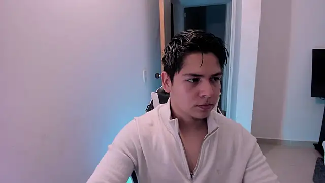 Snapshot of Asta_YunoXXX chatting on June 3, 2026, 5:21 am Asta YunoXXX online show from June 3, 2026, 5:21 am