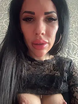 Snapshot of Sweet_little_gir chatting on February 13, 2026, 9:49 am Sweet little gir online show from February 13, 2026, 9:49 am