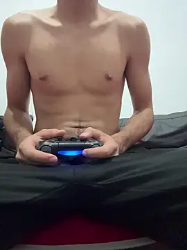 Davisuarez online show from March 4, 2026, 11:44 pm