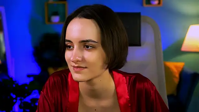 Snapshot of KateWillows chatting on February 3, 2026, 8:08 am KateWillows online show from February 3, 2026, 8:08 am