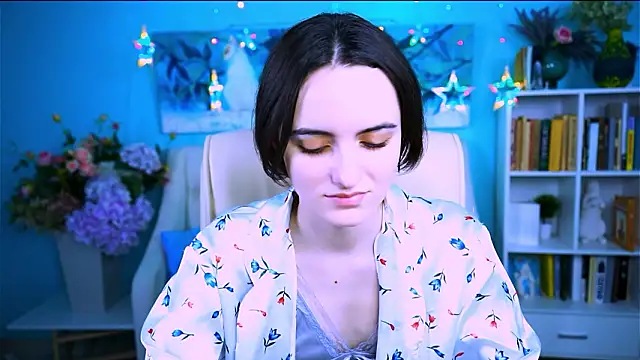 Snapshot of KateWillows chatting on February 4, 2026, 4:07 am KateWillows online show from February 4, 2026, 4:07 am