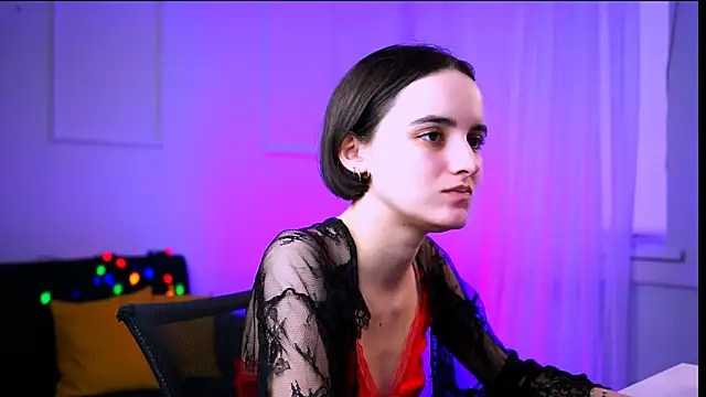 Snapshot of KateWillows chatting on February 20, 2026, 4:53 am KateWillows online show from February 20, 2026, 4:53 am