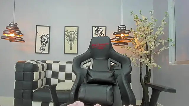 Snapshot of SofiCuutee chatting on December 13, 2025, 7:53 pm SofiCuutee online show from December 13, 2025, 7:53 pm