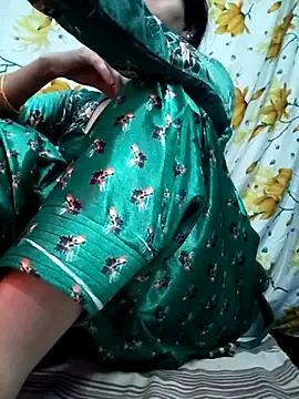 Ritika Raniii online show from December 18, 2025, 9:15 am