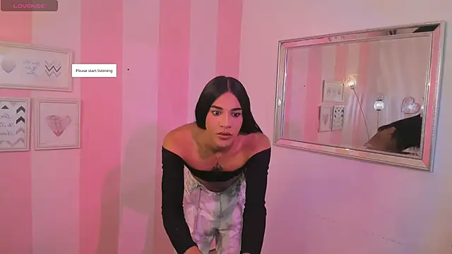 Amaia Monroe online show from April 3, 2026, 8:56 am