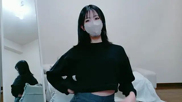 Emiri-jpn online show from March 5, 2026, 10:11 am