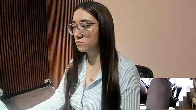 SwettieSammy online show from April 13, 2026, 12:21 pm